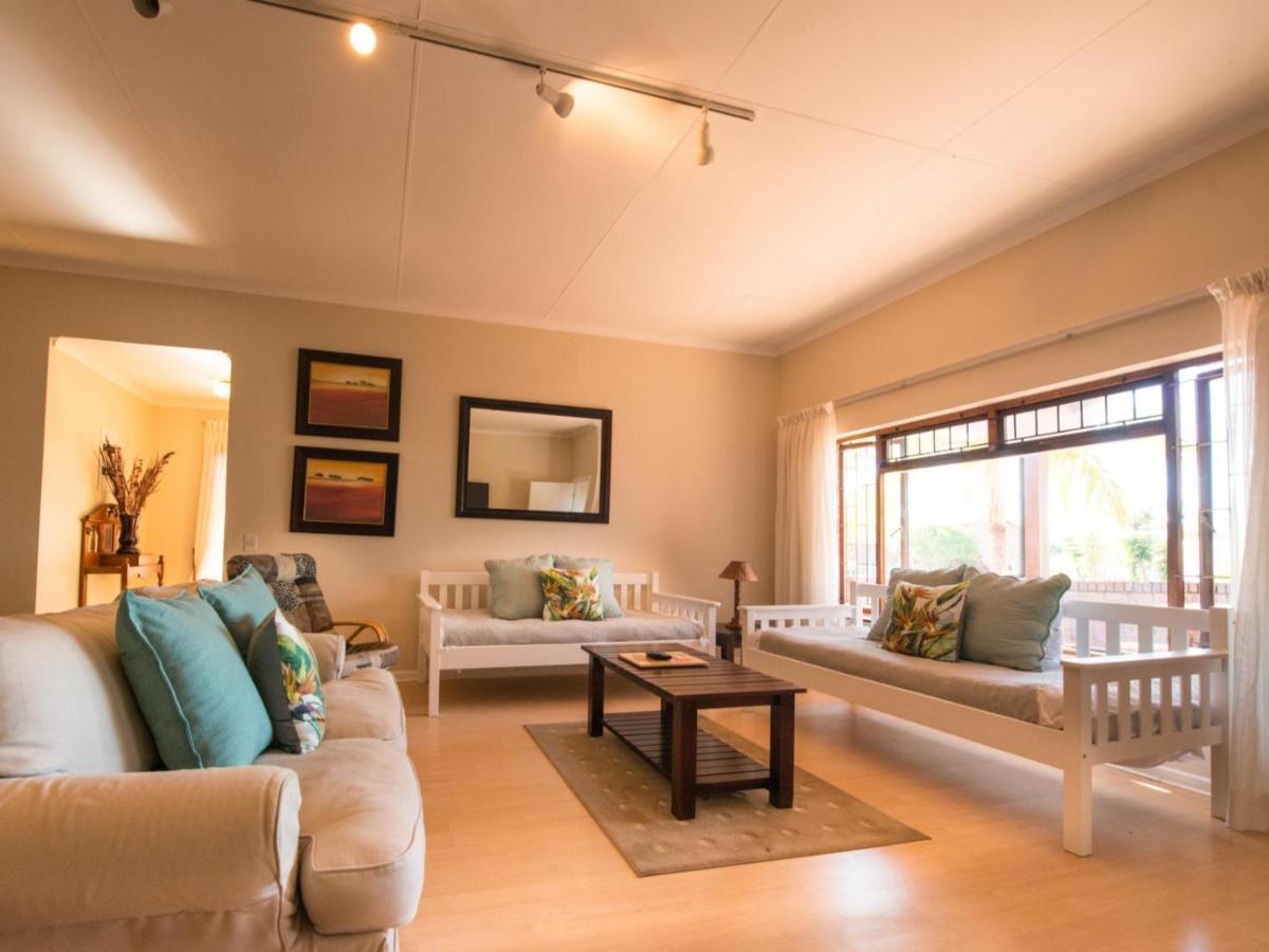 Ohannas Bnb & Self Catering Плеттенберг-Бей Экстерьер фото